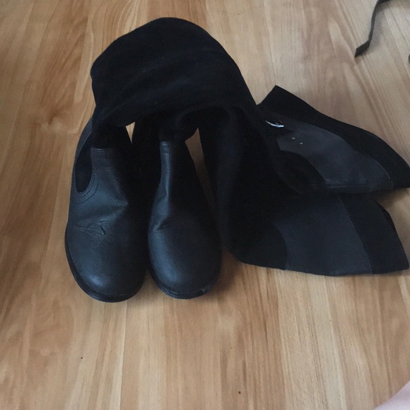 Boots - Picture 1 of 3